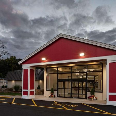 Отель Ramada By Wyndham Hartford North - Bradley Airport Виндзор Локс Экстерьер фото